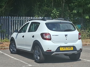 Used Dacia Sandero Stepway 2015 for sale - 79517197: Photo
