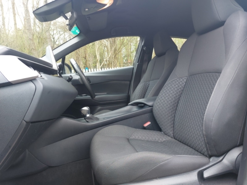 Used Toyota C-HR 2022 for sale - 77908044: Photo 5