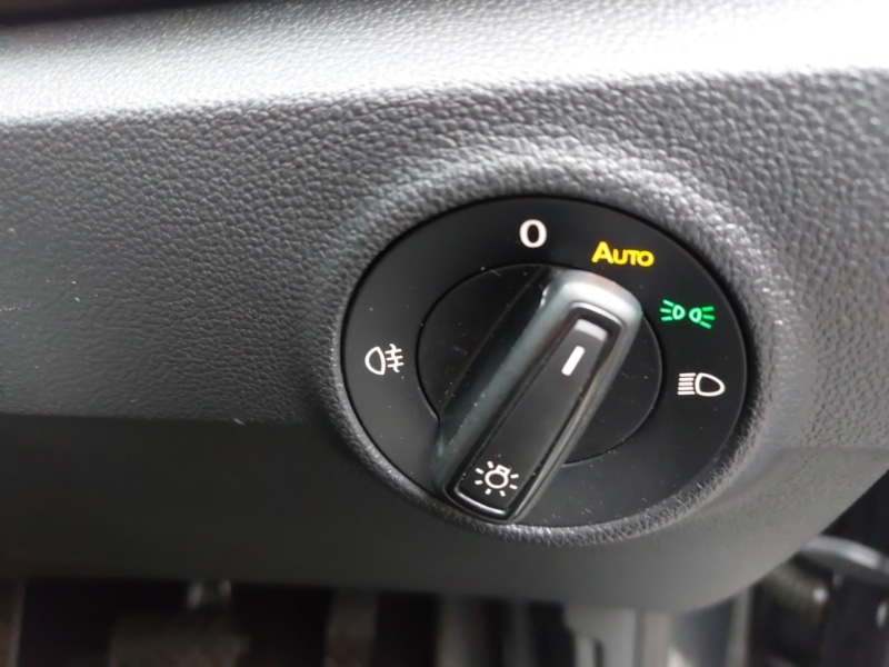 Used Volkswagen T-Roc 2023 for sale - 77657011: Photo 13