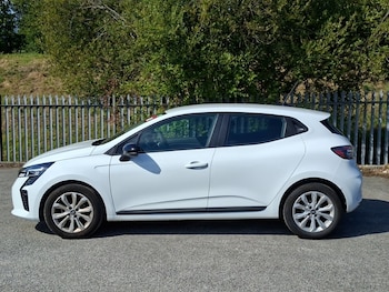 Used Renault Clio 2025 for sale - 79492904: Photo