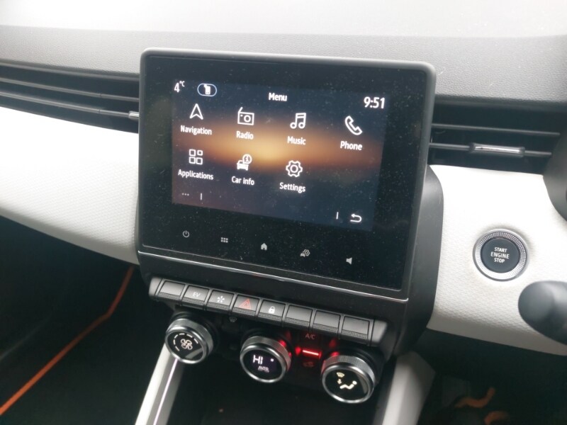 Used Renault Clio 2022 for sale - 77433295: Photo 17