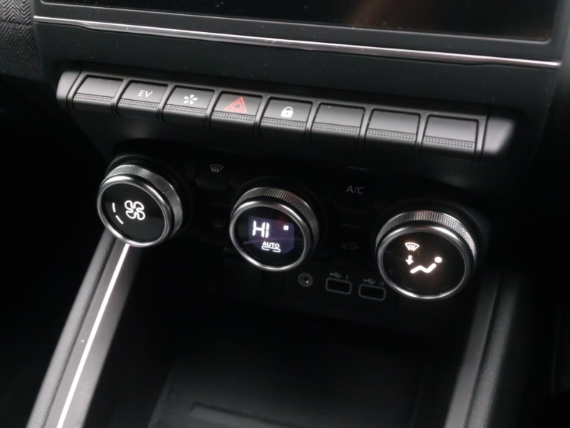 Used Renault Clio 2023 for sale - 77483871: Photo 14