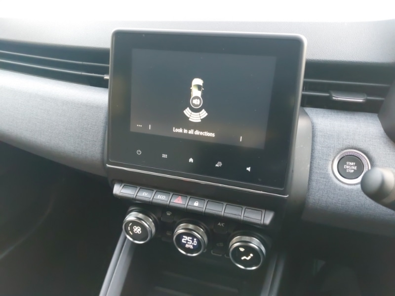 Used Renault Clio 2024 for sale - 77357779: Photo 14