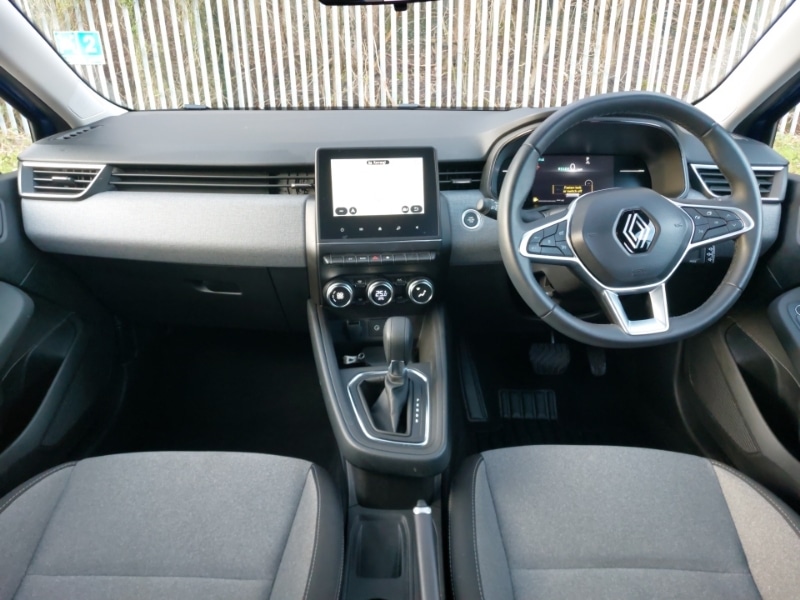 Used Renault Clio 2024 for sale - 77357779: Photo 2