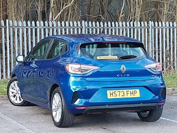 Used Renault Clio 2024 for sale - 77357779: Photo