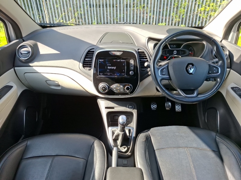 Used Renault Captur 2018 for sale - 78169552: Photo 2