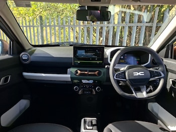 Used Dacia Spring 2025 for sale - 78932981: Photo