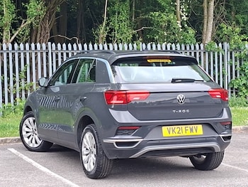 Used Volkswagen T-Roc 2021 for sale - 78747117: Photo