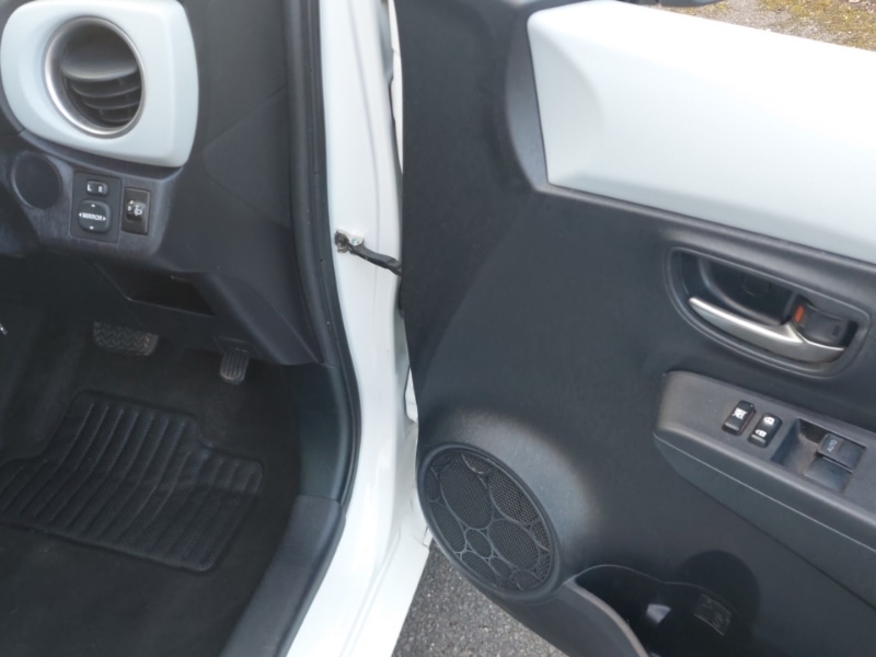 Used Toyota Yaris 2013 for sale - 77837583: Photo 14