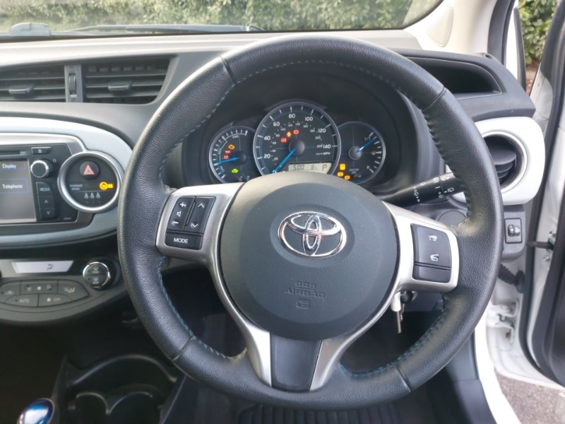 Used Toyota Yaris 2013 for sale - 77837583: Photo 17