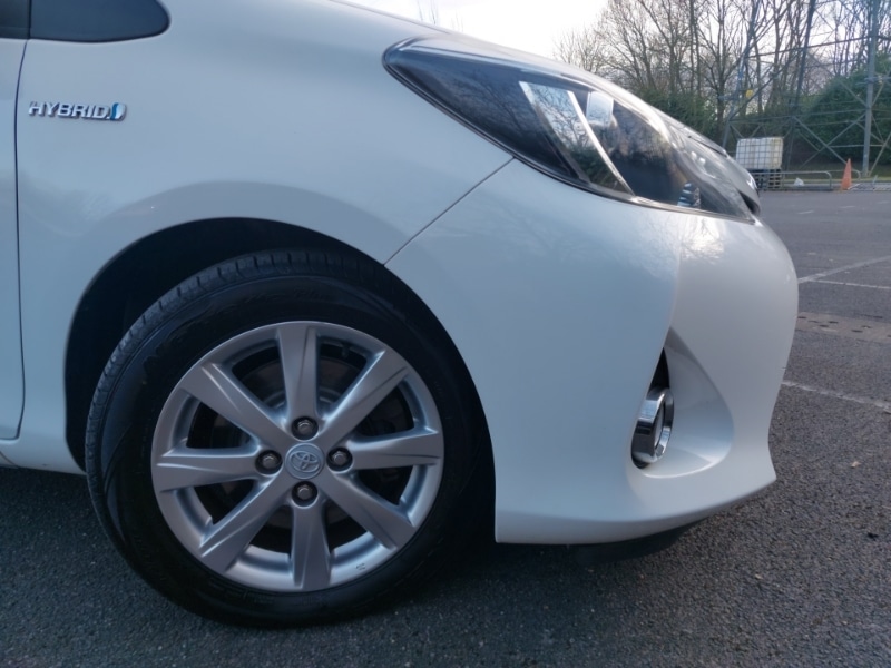 Used Toyota Yaris 2013 for sale - 77837583: Photo 9