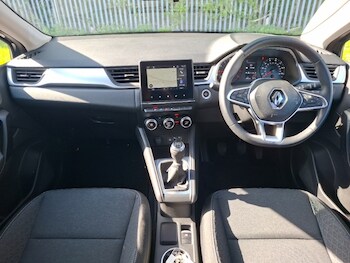 Used Renault Captur 2024 for sale - 78346635: Photo