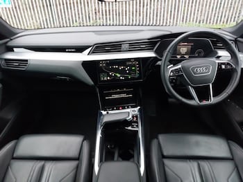 Used Audi e-tron 2022 for sale - 77034768: Photo
