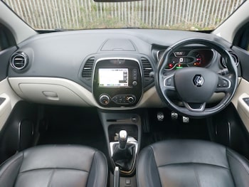 Used Renault Captur 2020 for sale - 77453884: Photo