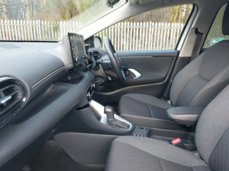 Used Toyota Yaris 2022 for sale - 76958935: Photo 5