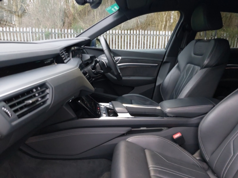 Used Audi e-tron 2022 for sale - 77197911: Photo 5