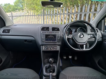 Used Volkswagen Polo 2017 for sale - 79343074: Photo