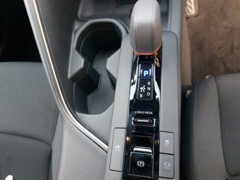 Used Toyota C-HR 2023 for sale - 76440251: Photo 12