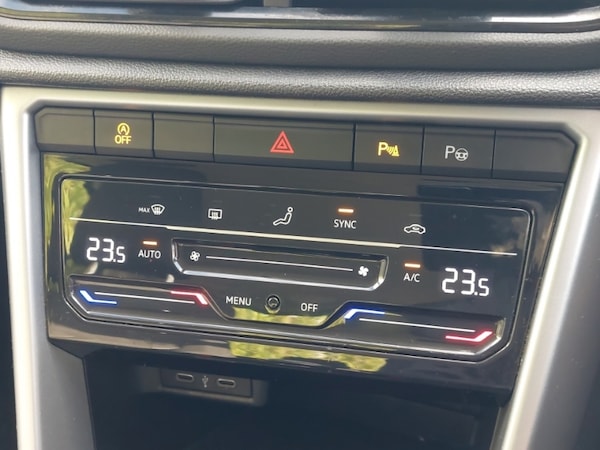 Used Volkswagen T-Roc 2022 for sale - 76348224: Photo 15