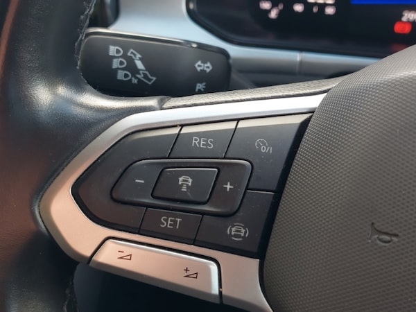Used Volkswagen T-Roc 2022 for sale - 76348224: Photo 17