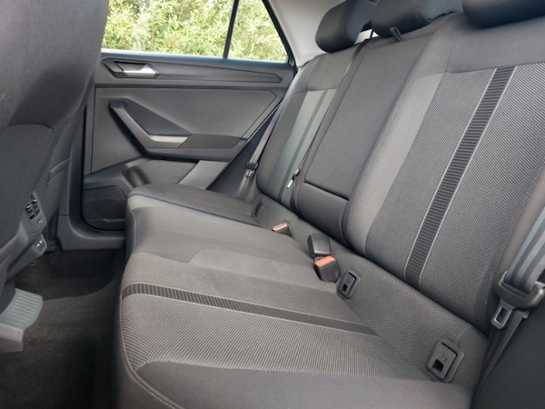 Used Volkswagen T-Roc 2022 for sale - 76348224: Photo 6