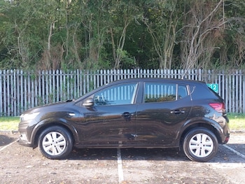 Used Dacia Sandero 2023 for sale - 76187737: Photo 4