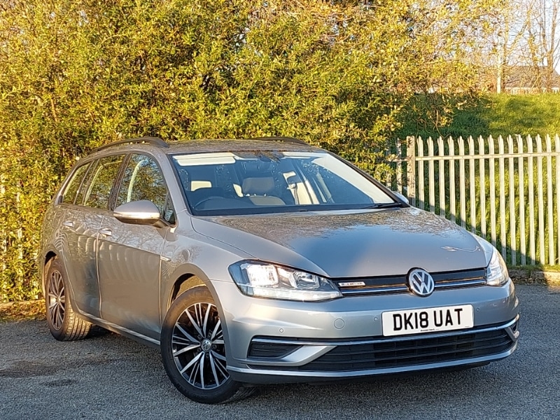 Used Volkswagen Golf 2018 for sale - 76644097: Photo 1