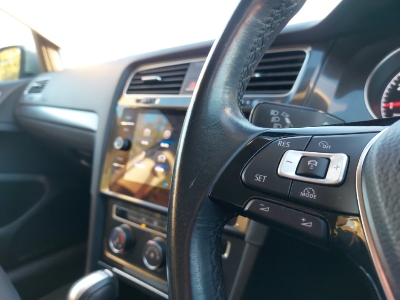 Used Volkswagen Golf 2018 for sale - 76644097: Photo 19