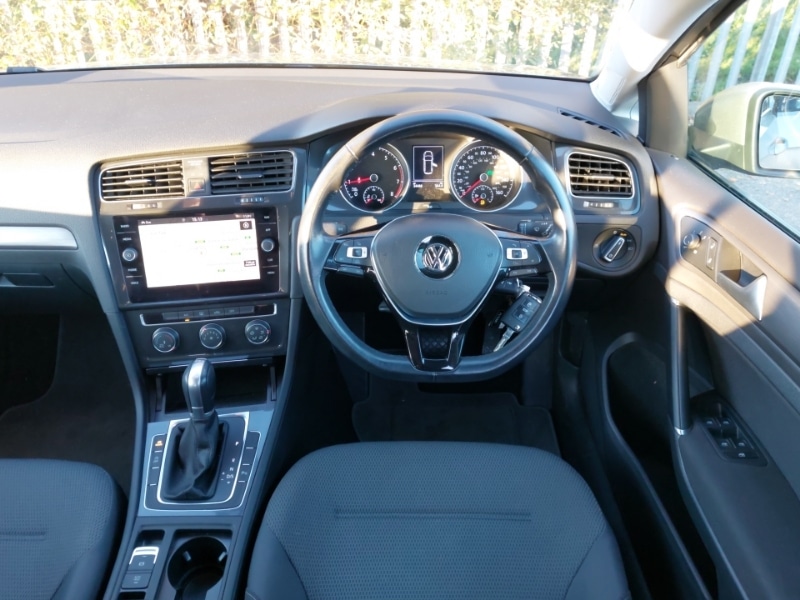 Used Volkswagen Golf 2018 for sale - 76644097: Photo 7