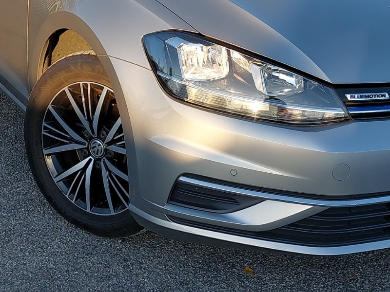 Used Volkswagen Golf 2018 for sale - 76644097: Photo 9