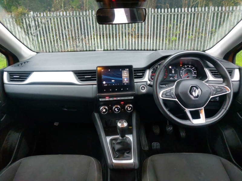 Used Renault Captur 2020 for sale - 76165849: Photo 2