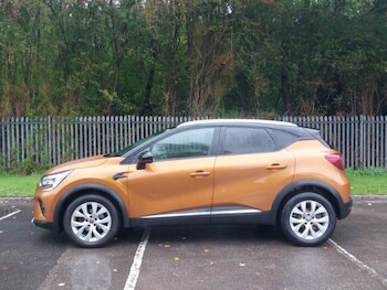 Used Renault Captur 2020 for sale - 76165849: Photo 4