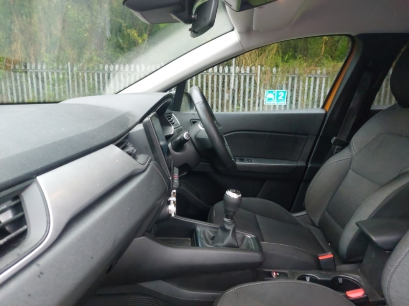 Used Renault Captur 2020 for sale - 76165849: Photo 5