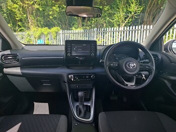 Used Toyota Yaris 2023 for sale - 78580071: Photo