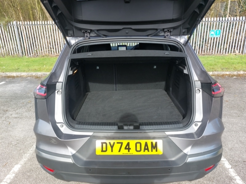 Used Renault Other 2024 for sale - 77939100: Photo 8