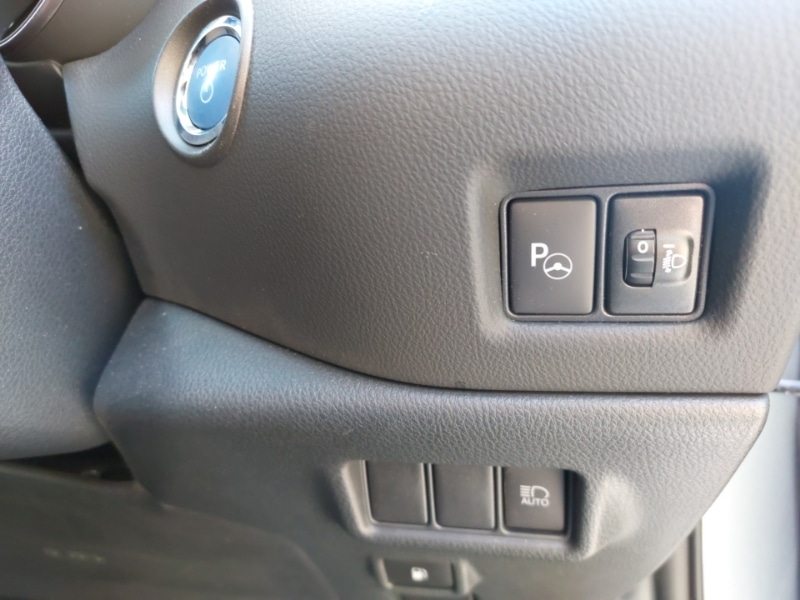 Used Toyota C-HR 2023 for sale - 77933275: Photo 13