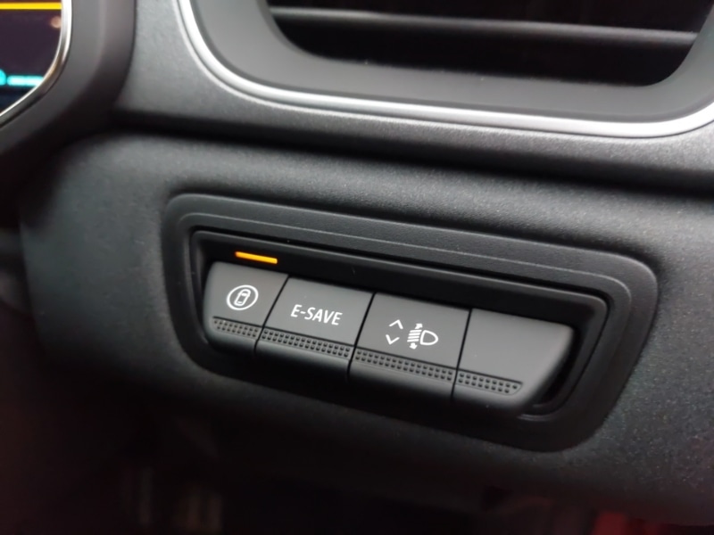 Used Renault Captur 2025 for sale - 77070093: Photo 12