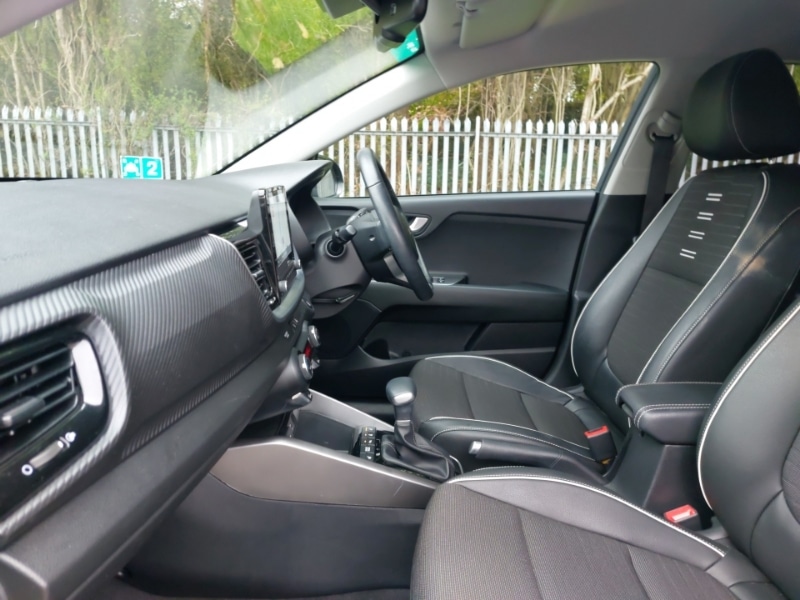 Used Kia Stonic 2023 for sale - 77264937: Photo 5