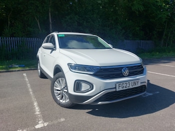 Used Volkswagen T-Roc 2023 for sale - 78842056: Photo