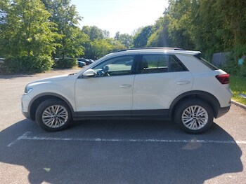 Used Volkswagen T-Roc 2023 for sale - 78842056: Photo