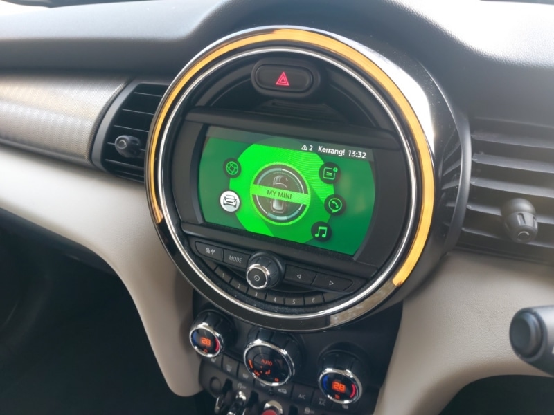 Used MINI Hatch 2019 for sale - 76924981: Photo 17