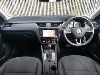 Used Skoda Octavia 2018 for sale - 76053229: Photo 2