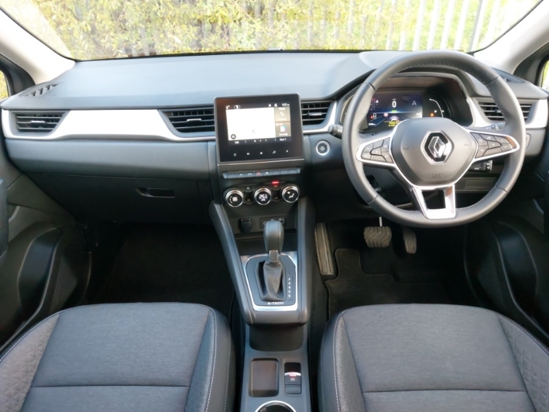 Used Renault Captur 2023 for sale - 76737106: Photo 2
