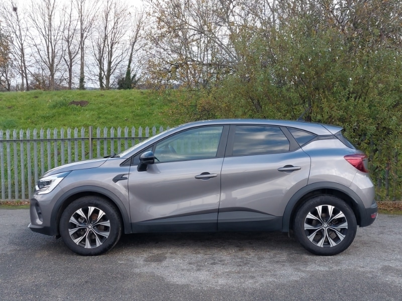 Used Renault Captur 2023 for sale - 76737106: Photo 4