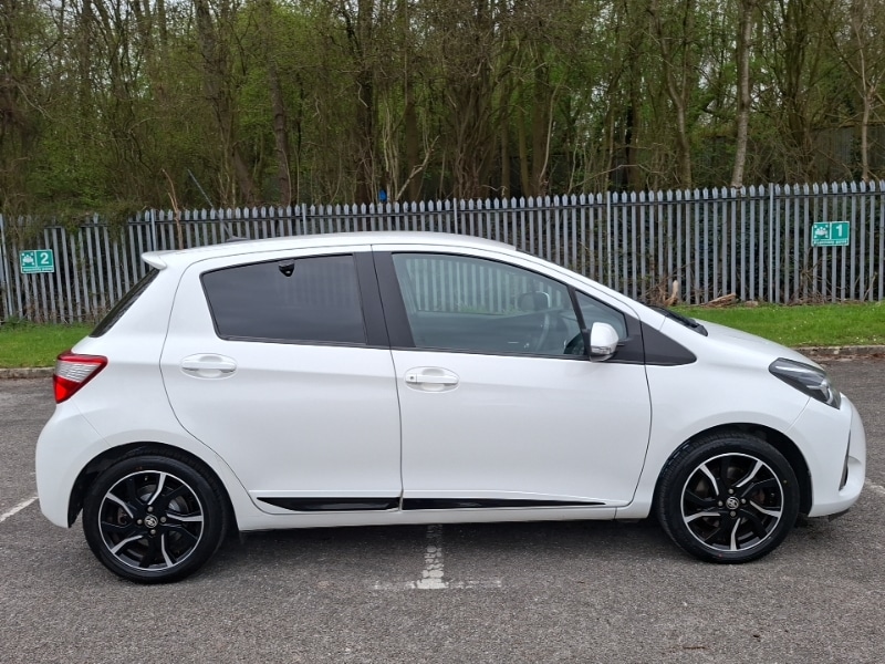 Used Toyota Yaris 2017 for sale - 77992510: Photo 4