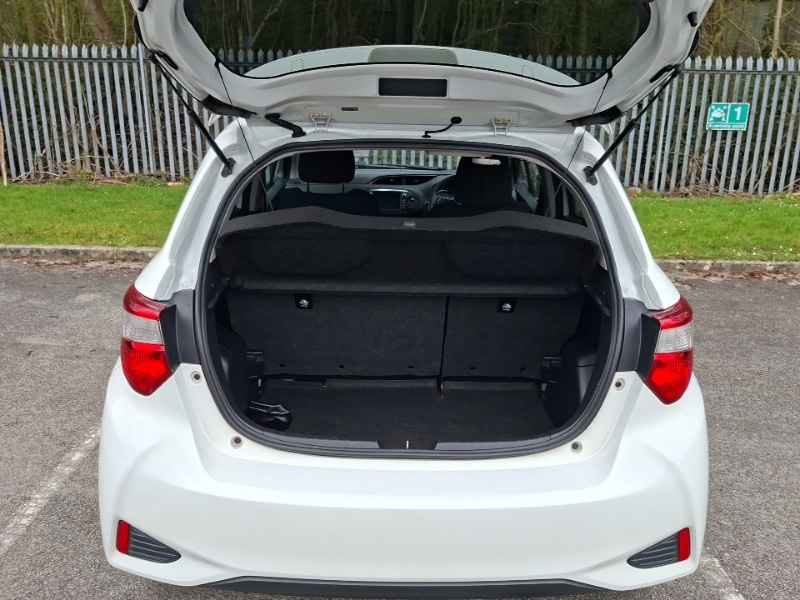 Used Toyota Yaris 2017 for sale - 77992510: Photo 8