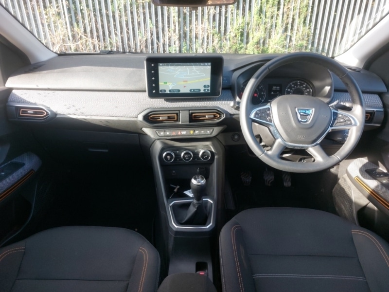 Used Dacia Sandero Stepway 2022 for sale - 76393128: Photo 2