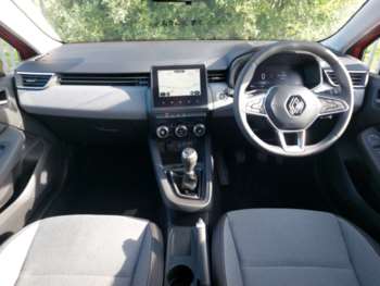Used Renault Clio 2024 for sale - 74647293: Photo