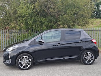 Used Toyota Yaris 2019 for sale - 79641924: Photo