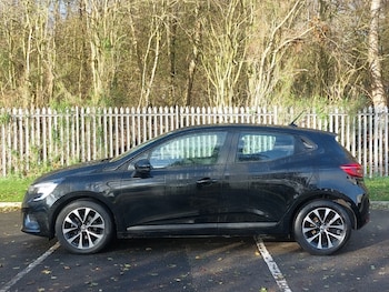 Used Renault Clio 2023 for sale - 77162585: Photo